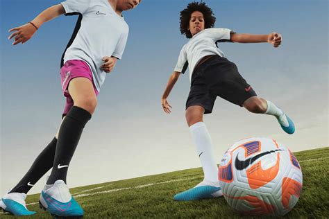 fussballschuhe für kinder weisse nike|nike tn fußballschuhe.